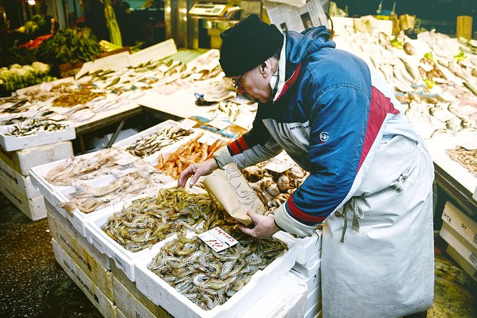 Thessaloniki: Walking Open Market Food Tour and Tasting - The guides make the biggest difference
