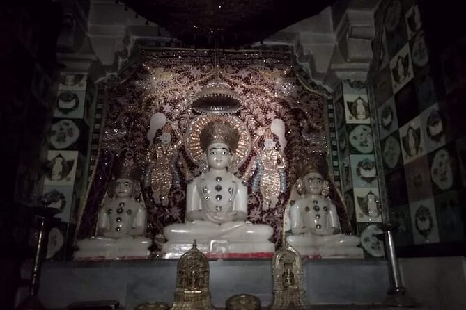 Tipu Palace + Koté Vishnu + Fort + KR Market + Jain Temple = Bengaluru Pété Walk - Why Bengaluru’s Pete district is worth your time