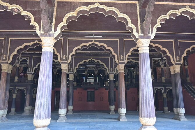 Tipu Palace + Koté Vishnu + Fort + KR Market + Jain Temple = Bengaluru Pété Walk - Kote Venkataramana Temple and the Vishnu connection