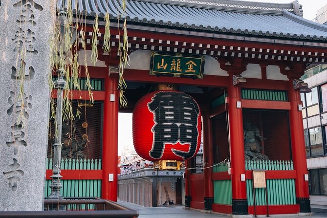 Tokyo Early Morning Tour Asakusa Meiji Shrine (Private Opt) - Tsukiji Fish Market, with time for a bite