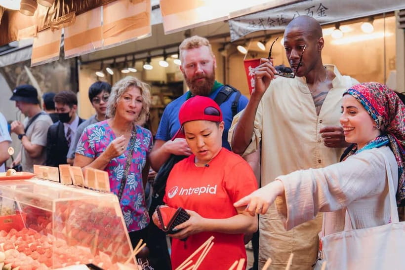 Tokyo’s Kitchen: Tsukiji Market Food & Culture Walk - Entering Tsukiji Outer Market