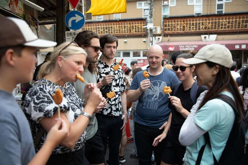 Tokyo: Tsukiji Fish Market food Tour - The first two hours inside the market