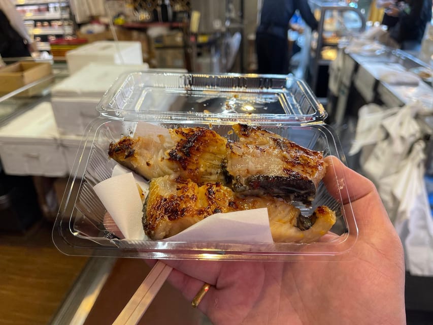 Tokyo: Tsukiji Fish Market food Tour - What you actually eat at Tsukiji