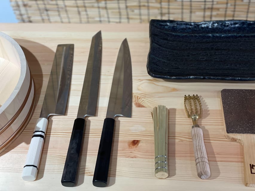 Tokyo: Tsukiji Fish Market Sushi Making Class with Pro Chef - Key points before you book