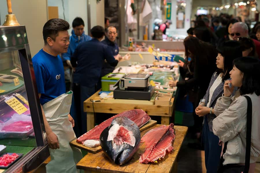 Tokyo: Tsukiji Market Walking Tour & Sushi Cooking Class - Timing, weather, and useful preparation