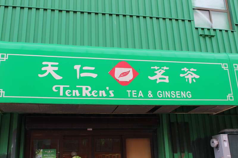 Toronto: 2-Hour Kensington Market Chinatown Walking Tour - Is $28 a fair price for two hours?