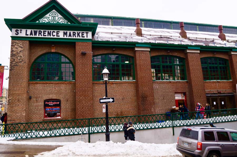 Toronto: St Lawrence Market Food Tour with 6 Tastings - The secret dish and Canadian sweets