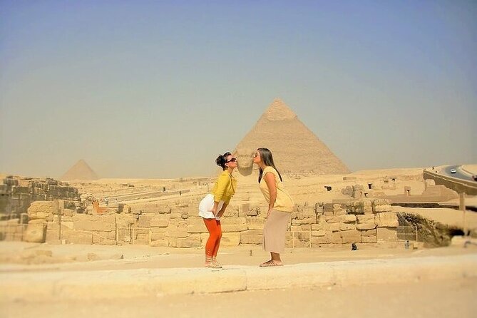 Tour of the Pyramids, Egyptian Museum and Bazaar with lunch - Why this Cairo day tour works