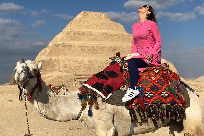 Tour to the Pyramids, Egyptian Museum and Local Bazaar from Cairo - A local bazaar stop and optional lunch