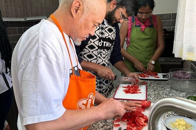 Traditional Kenyan Cooking Class & Local Market Tour - Shopping for a Kenyan meal in a farmers market