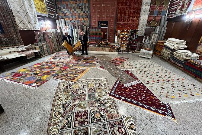 Traditional Souks Shopping Private Tour in Casablanca - Bargaining without making it stressful