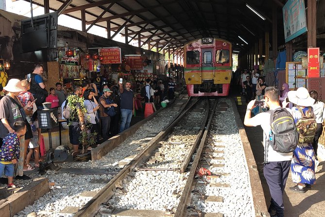 Train Market and Floating Market half day tour - Is $93.95 a fair price?