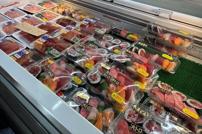 Tsukiji Fish Market Private Food Tour in Tokyo - Timing your visit around the market day