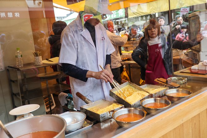 Tsukiji Fish Market Small-Group Food Walking Tour - Weather, clothing, and food etiquette