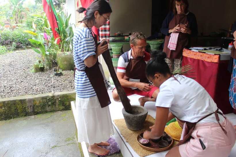 Ubud: Balinese Cooking Class and Market Tour - Who will get the most from this experience