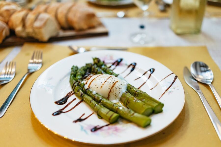 Venice: Rialto Market Tour, Cooking Class, and Lunch - Rolling, shaping, and eating fresh pasta