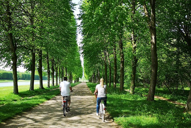 Versailles Bike Tour with Market, Gardens & Guided Palace Tour - Why a bike is the smart way to see Versailles