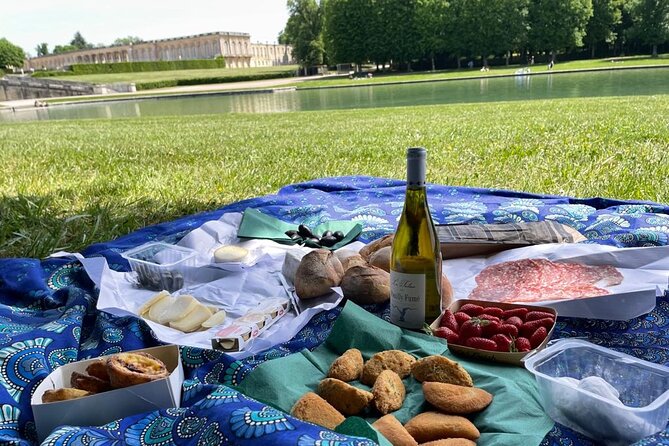 Versailles Full-Day Electric Bike Tour : Market, Picnic & Palace - Inside the Palace of Versailles