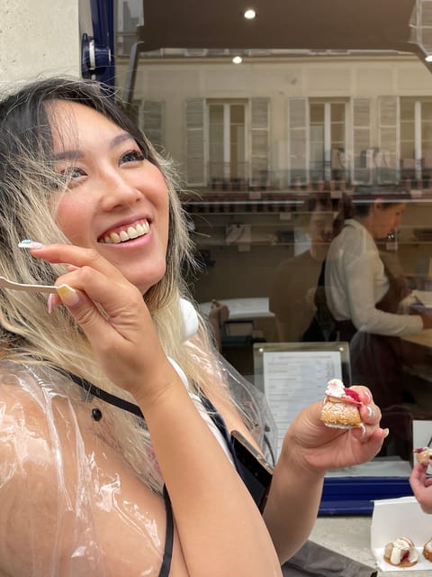 Versailles: Local & small-group Farmers' Market Food Tour - Starting with Cramique on Rue Royale