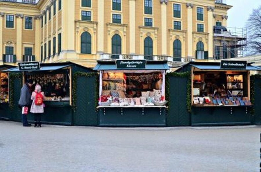 Vienna: Schönbrunn Palace & Christmas Market Walking Tour - Key points to know before you book