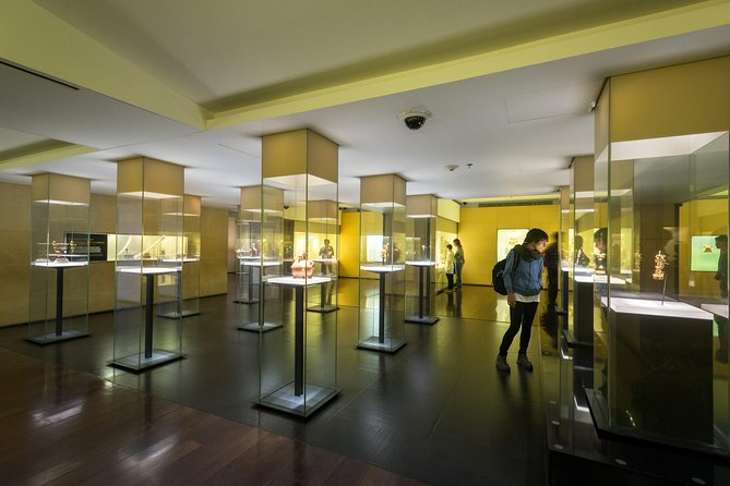 VIP Bogota City Tour: Farmers Market, Monserrate, Candelaria, 9hr - The Gold Museum and Colombia before the Spanish conquest
