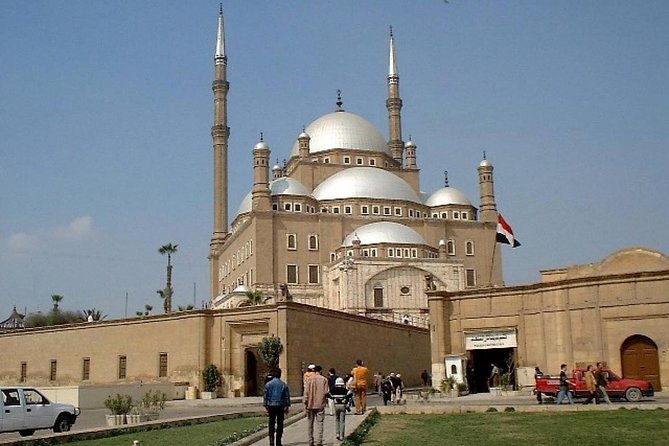 Visiting Egyptian Museum Citadel and Old market of Khan Khalili - Who should book this experience