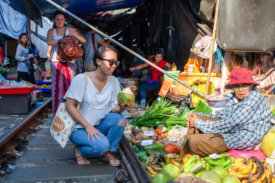 Weekend Amphawa Floating Market & Train Market Private Tour - Two markets, two very different kinds of Thai life