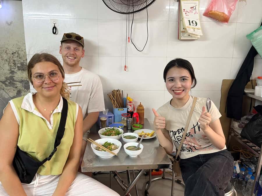 Weekend Hanoi Night Market & Street Food Tour - Hang Dao Street Night Market after dark