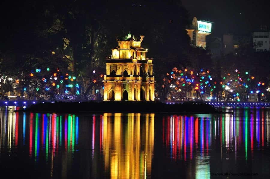Weekend Hanoi Night Market & Street Food Tour - Who should book this walking tour?