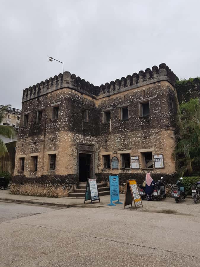 Zanzibar: 3 Hours Private Stone Town walking Tour with Guide - Starting in Stone Town’s narrow lanes